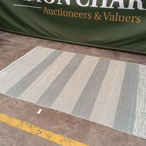 QUALITY DESIGNER AREA RUG - APPROXIMATELY 234CM X 158CM