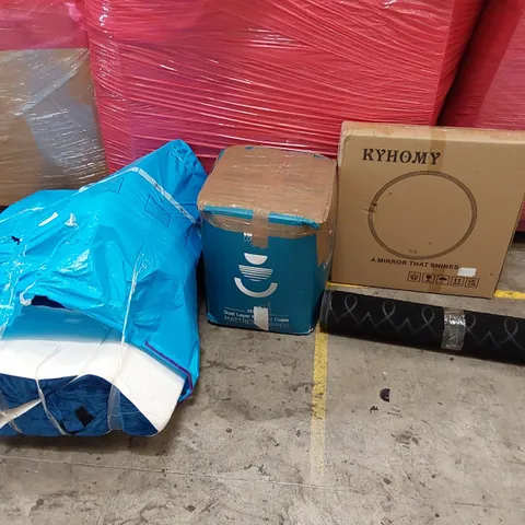 PALLET OF ASSORTED ITEMS INCLUDING: MIRROR, MEMORY FOAM MATTRESS TOPPER, MEMORY FOAM PILLOWS, FLOOR MAT