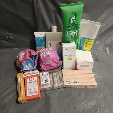 APPROXIMATELY 20 ASSORTED HEALTH & BEAUTY PRODUCTS TO INCLUDE LANEIGE HYDRO DEFENSE SPF 50 SUNSCREEN, CARVENCHY WATERMELON GLOW SLEEPING MASK, N07 HYDRALUMINOUS MOISTURISING FOUNDATION, ETC