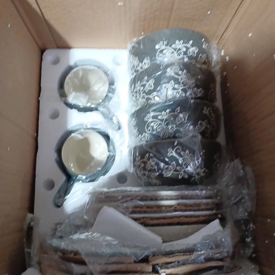 TEMP-TATIONS CERAMIC DINNERWARE SET