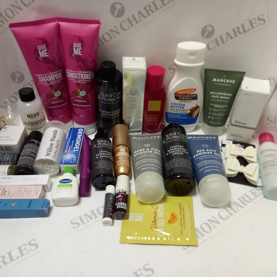 LOT OF BEAUTY PRODUCTS TO INCLUDE SOL JANEIRO GLOW OIL, ETC
