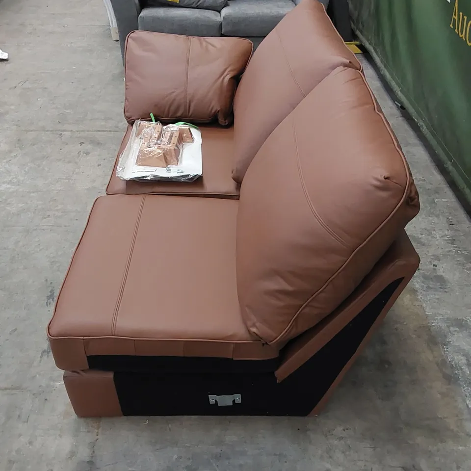 DESIGNER BROWN LEATHER SOFA PIECE WITH CUSHIONS