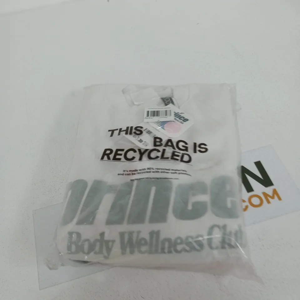 BOX OF APPROXIMATELY 12 ASSORTED CLOTHING ITEMS TO INCLUDE: DROP SHOULDER SWEATSHIRT 