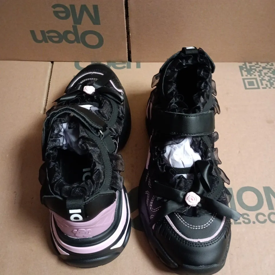 BOXED KOI RUNA RUFFLE BALLET MARY JANES IN BLACK, UK7