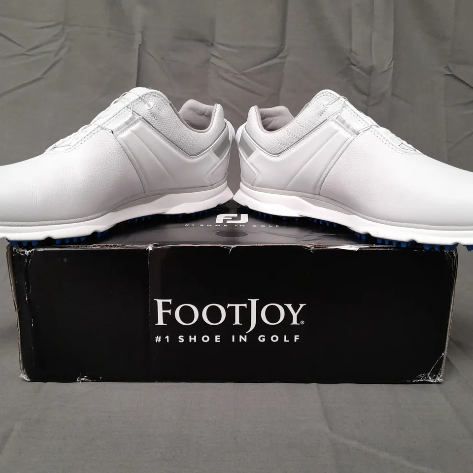 BOXED PAIR OF FOOT JOY PRO SL SHOES IN WHITE UK SIZE 8.5