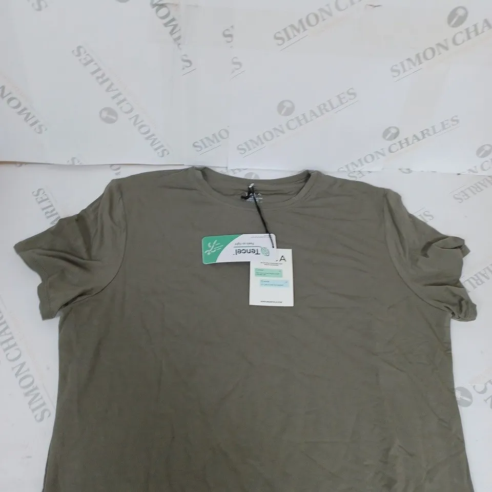 TIALA SHORT SLEEVE T-SHIRT SIZE 4XL