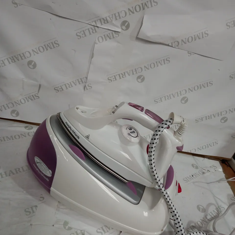 MORPHY RICHARDS JET STEAM GENERATOR IRON PINK/WHITE