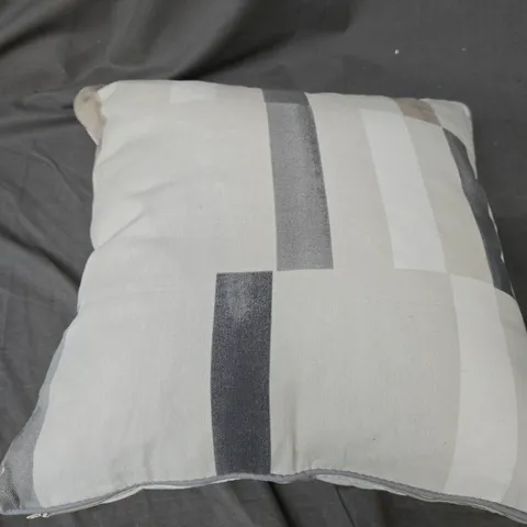 FUSION OAKLAND CUSHION 