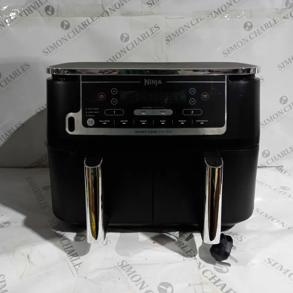 BOXED NINJA FOODI MAX 9.5L DUAL ZONE AIRFRYER AF451UK