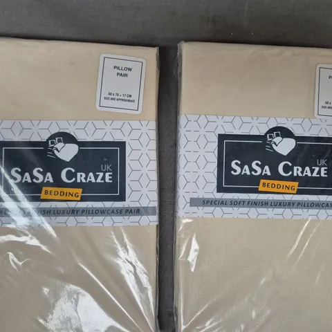 BOX OF APPROXIMATELY 10 ASSORTED SASA CRAZE PILLOWCASE PAIRS IN VARIOUS COLOURS, ETC