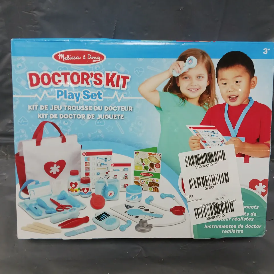 BOXED MELISSA & DOUG DOCTORS KIT PLAY SET