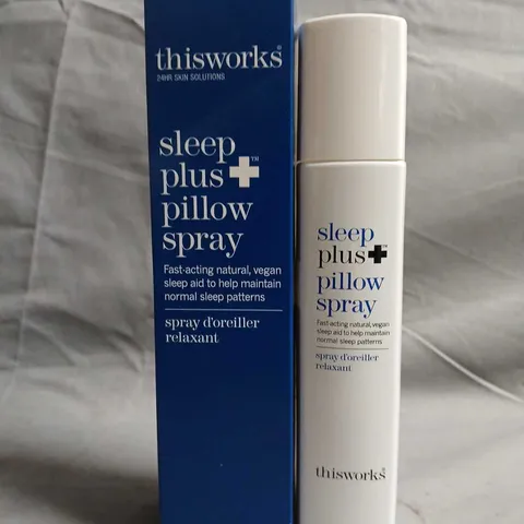 THIS WORKS SLEEP PLUS PILLOW SPRAY – 100 ML