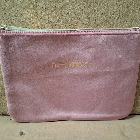BOX CONTAINING APPROXIMATELY 200 BIRCHBOX VIP PINK VELVET MAKEUP BAGS