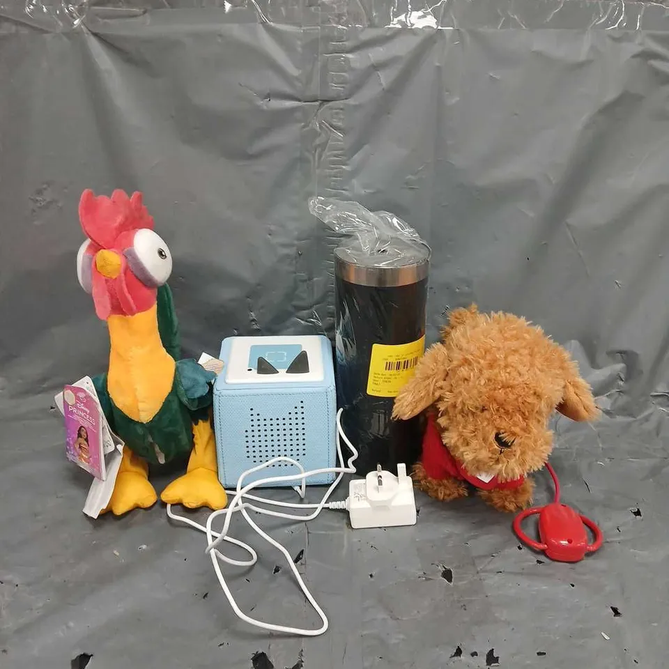 APPROXIMATELY 15 HOUSEHOLD ITEMS TO INCLUDE TOYS, SPEAKERS AND TOILET BRUSH HOLDERS