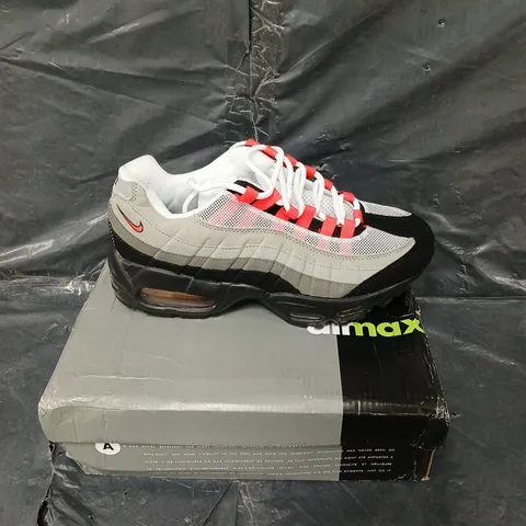 BOXED PAIR OF AIRMAX 95 GREY/WATER RED UK 9