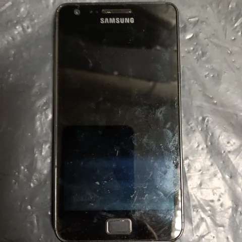 SAMSUNG GT-19100 MOBILE PHONE