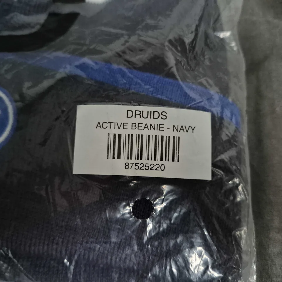 BAGGED DRUIDS ACTIVE BEANIE IN NAVY