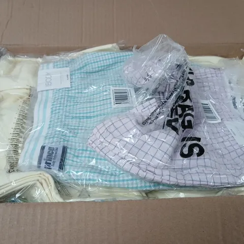 BOX OF APPROXIMATELY 15 ASSORTED CLOTHING ITEMS IN VARIOUS SIZES , COLORS AND STYLES