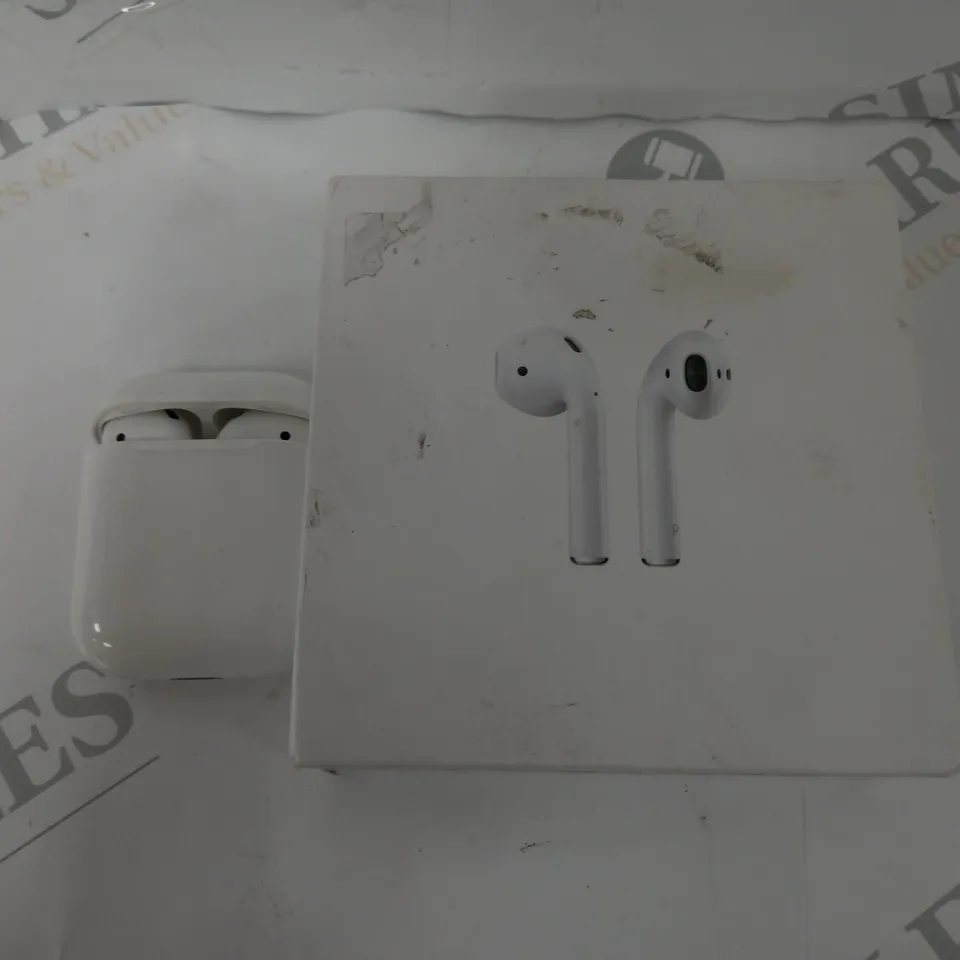 BOXED APPLE A1602 AIRPODS