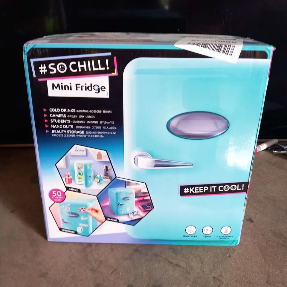 BOXED SO CHILL MINI FRIDGE IN TEAL