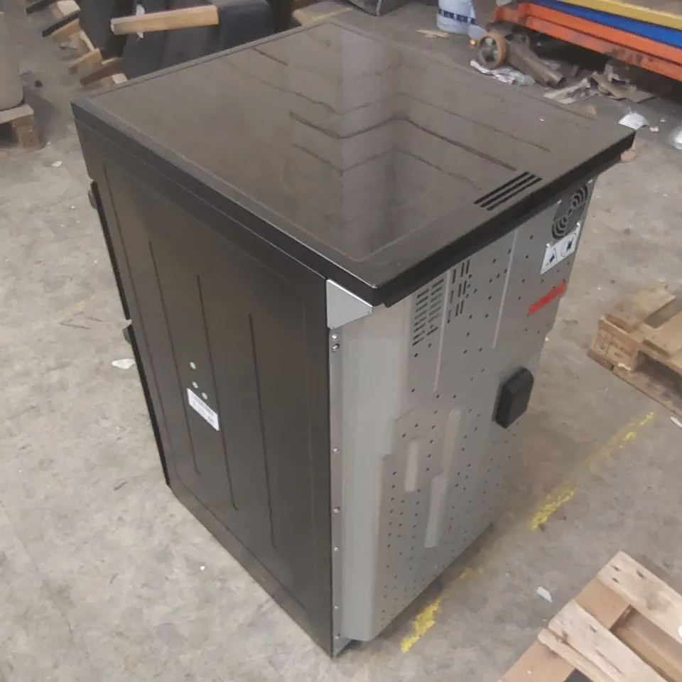 HISENSE HDCEC5C10B FREESTANDING CERAMIC ELECTRIC COOKER WITH DOUBLE OVEN 69/43 LITRES