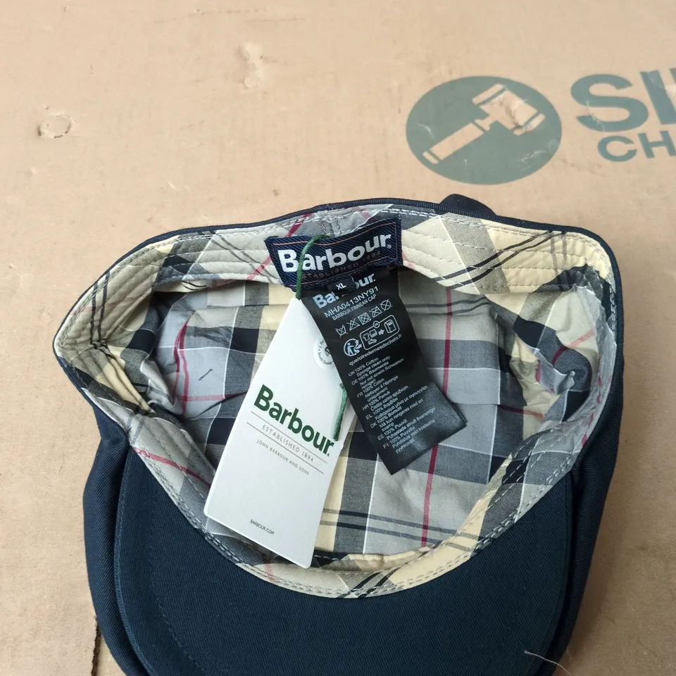 BARBOUR NAVY CAP WITH PLAID INTERIOR LINING (BARBOUR LABEL ATTACHED) SIZE XL