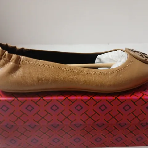 TORY BURCH MINNIE TRAVEL BALLET FLAT – SIZE 7
