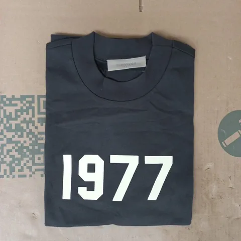 ESSENTIALS FEAR OF GOD SHORT SLEEVE T-SHIRT IN IRON SIZE SMALL