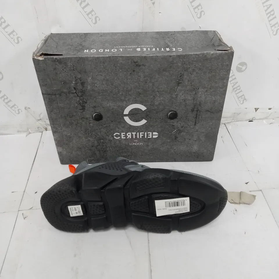 BOXED PAIR OF CERTIFIED RAY RUNNER GREY/ORANGE SIZE 9