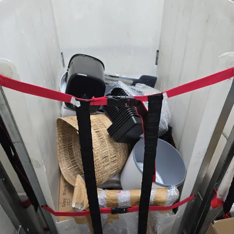 JOB LOT OF APPROXIMATELY 15 ASSORTED ITEMS TO INCLUDE: SMALL PEDAL BIN AND DISH DRYING RACK