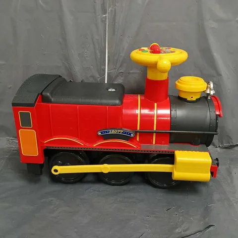 STEAM TRAIN 6 VOLT WITH 4 X STRAIGHT AND 4 X CURVED TRACK PACKS (SPECIAL PACK) - COLLECTION ONLY