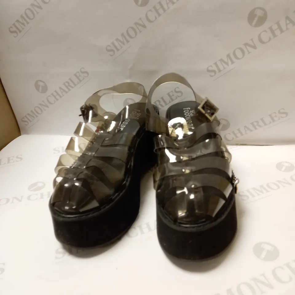 DESIGNER KOI VEGAN TUTTI FRUTTI BLACK JELLY FLATFORM SANDALS 