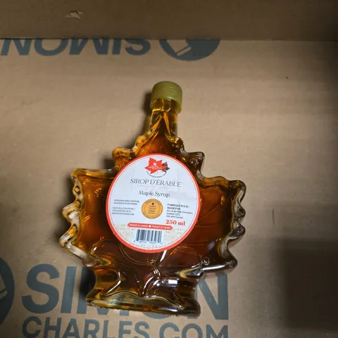 SIROP D'ERABLE MAPLE SYRUP – LEAF-SHAPED GLASS BOTTLE, 250 ML