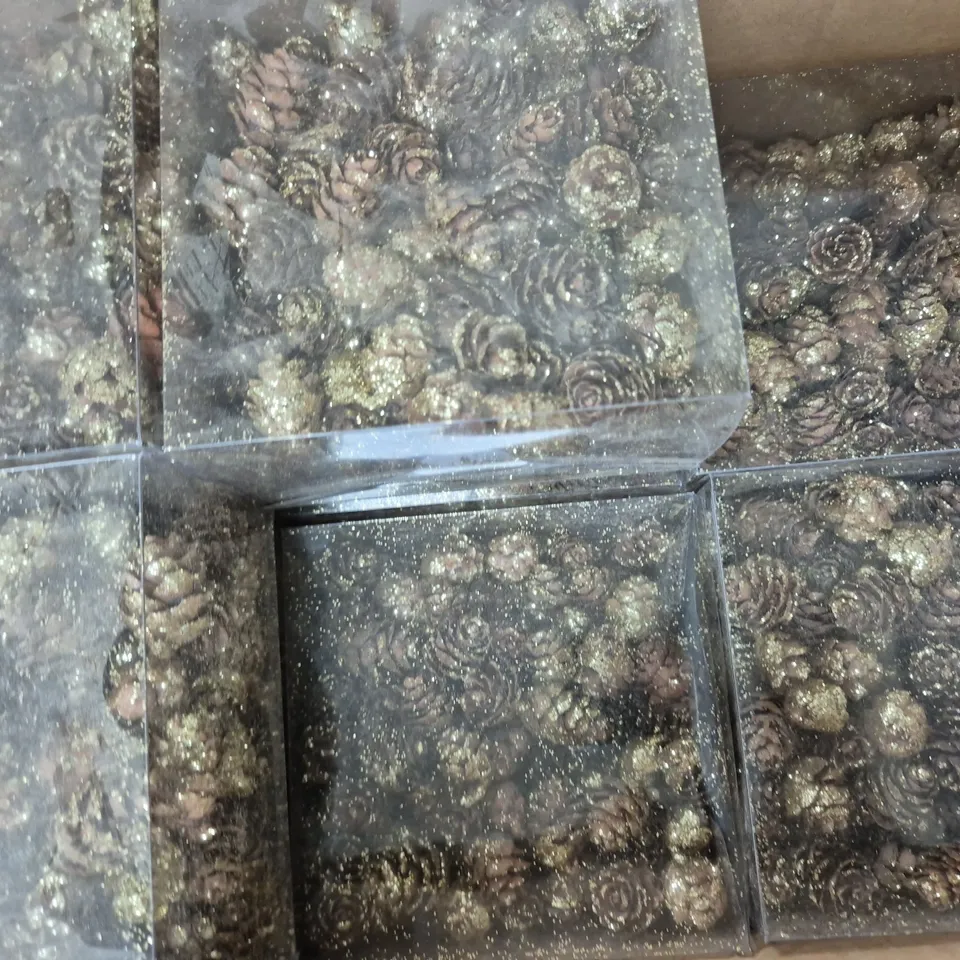 BOX OF APPROXIMATELY 20 DECORATIVE GOLD GLITTER MINI CONES