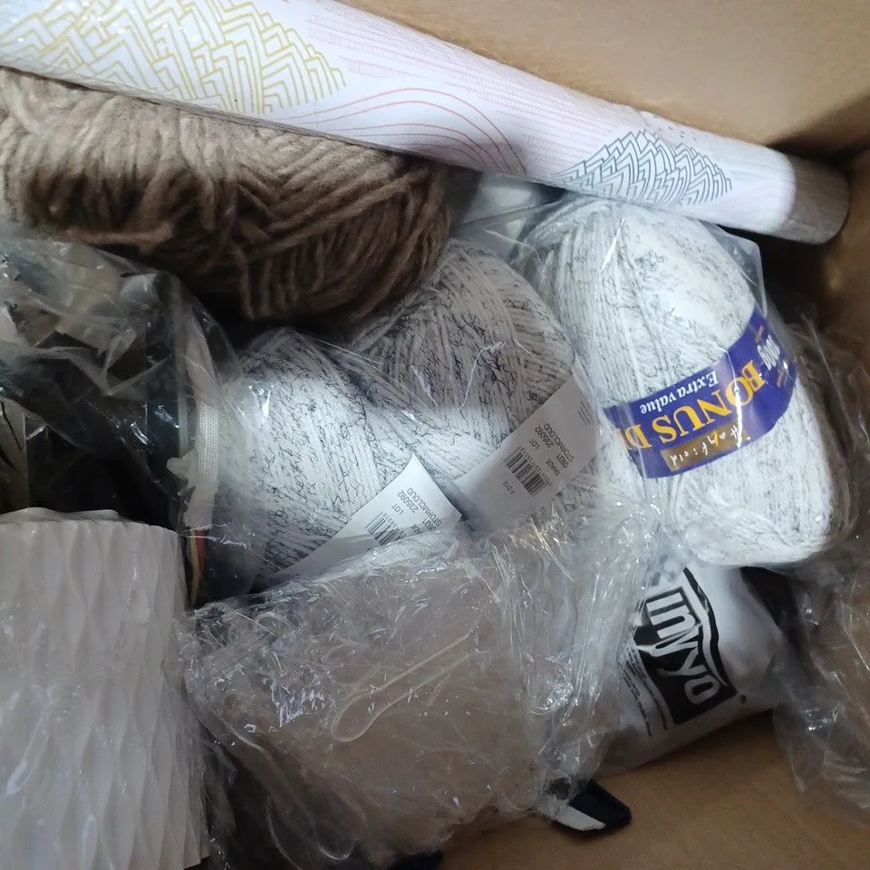 BOX OF APPROXIMATELY 10 ASSORTED HOUSEHOLD ITEMS TO INCLUDE COCOPUP DOG HARNESS, KNITTING YARN, NITEHAWK 100PC RIFLE TARGET SET, ETC