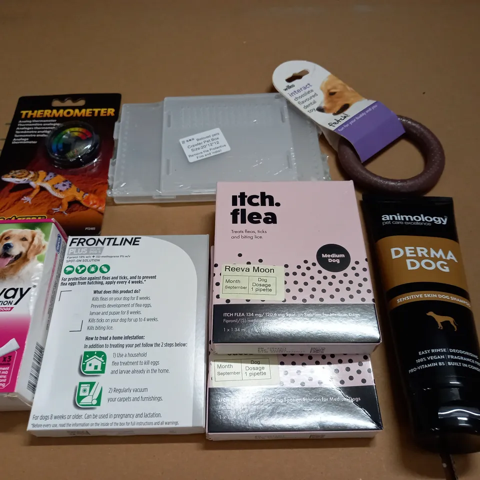 LOT OF 8 ASSORTED PET ITEMS TO INCLUDE FRONTLINE FLEA PREVENTER, CRAWLER PET BOX AND THERMOMETER