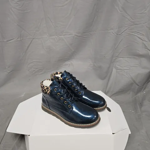 LOTUS KIDS NAVY/LEOPARD LEATHER LACE-UP BOOTS – UK 5