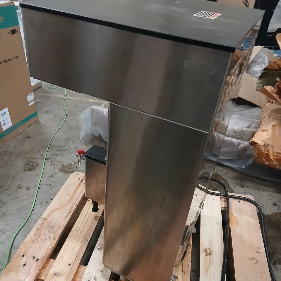 BUNN DUAL TF DBC COMMERCIAL BEVERAGE DISPENSER – 3‑PHASE HOT WATER UNIT