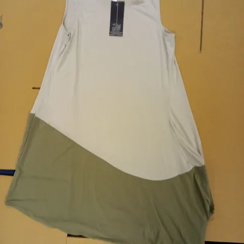 LOT OF 23 BRAND NEW MARLA WYNNE LUXE CREPE DRAPE DRESSES GREEN SIZE XS