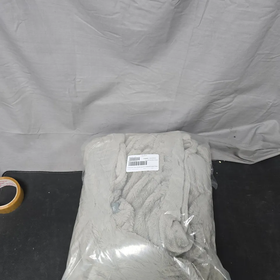 COZEE HOME LUXURY RUCHED FAUX FUR AND VELVETSOFT HEATED THROW