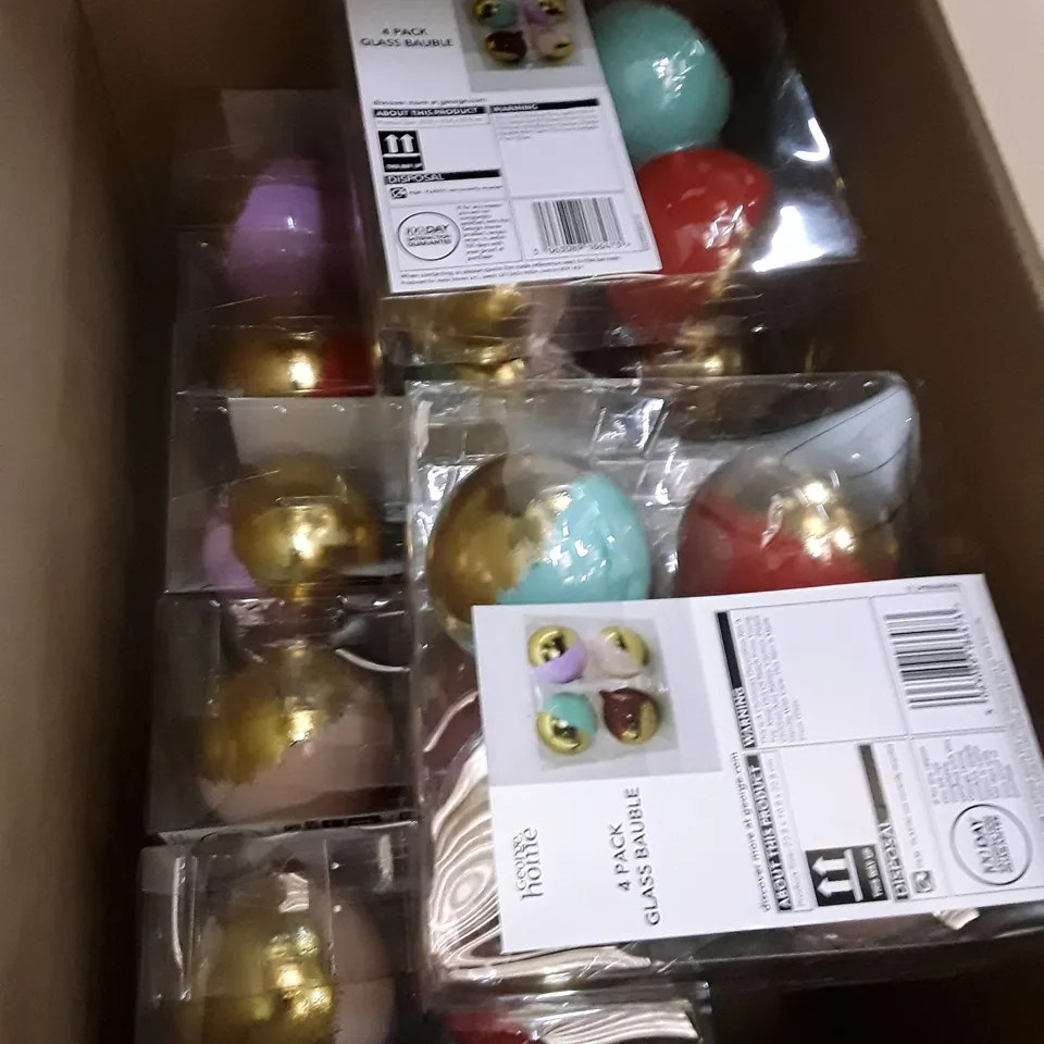BOX CONTAINING APPROXIMATELY 9 BRAND NEW BOXED GLASS BAUBLE 4PKS