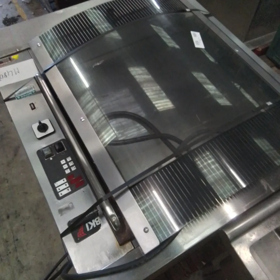BKI COMMERCIAL SINGLE ROTISSERIE OVEN
