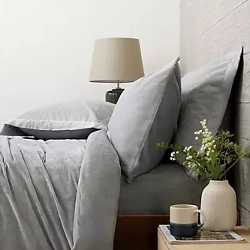 COZEE HOME CRUSHED VELVET 6 PIECE DUVET SET WITH CONTRAST BORDER