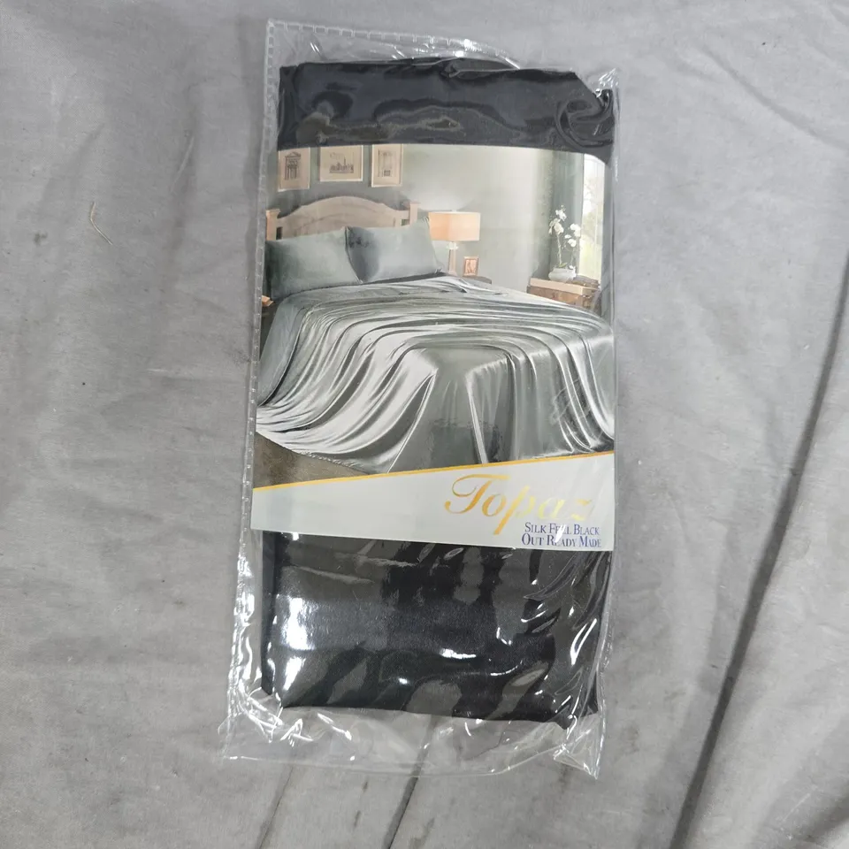 APPROXIMATELY 40 ASSORTED BLACK PILLOW CASE PAIRS - COLLECTION ONLY