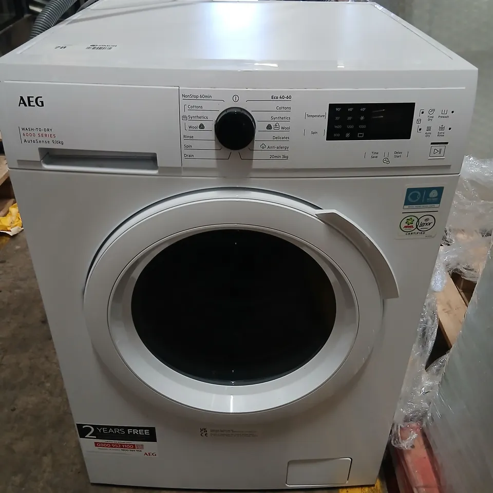 AEG LWX60966B WASH TO DRY 6000 SERIES AUTO SENSE 9/6KG 