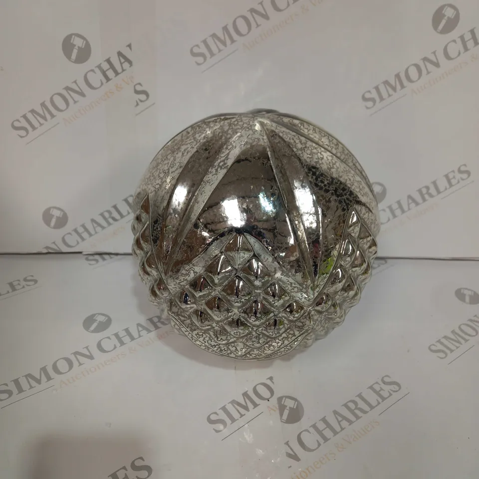 ALISON CORK ROTATING LIGHT MERCURY CUT GLASS DECORATION - COLLECTION ONLY
