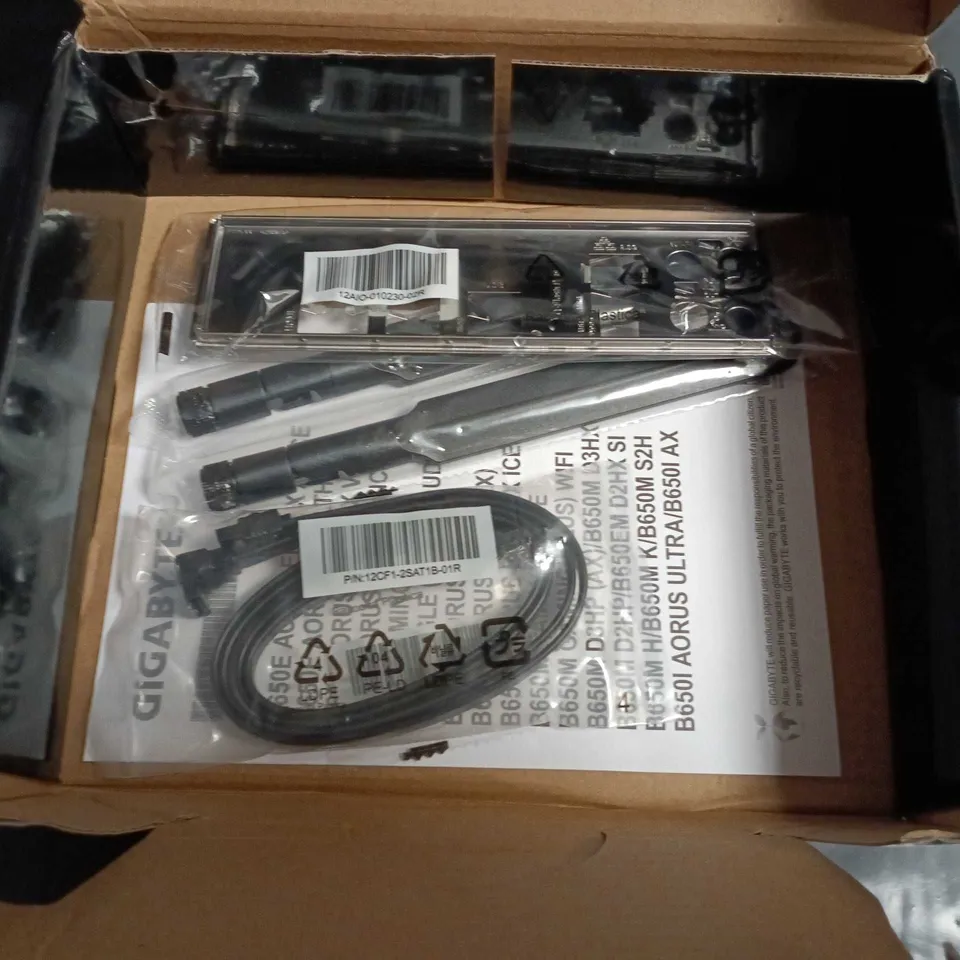 GIGABYTE B650I AX ULTRA DURABLE MOTHERBOARD – AMD SOCKET AM5, MINI-ITX