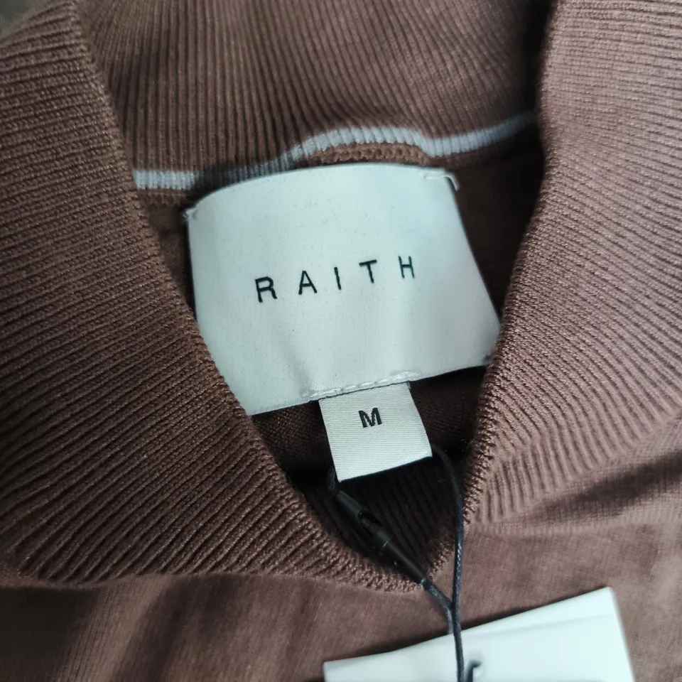 RAITH NOAH LIGHTWEIGHT CREW NECK SWETER IN BROWN - MEDIUM