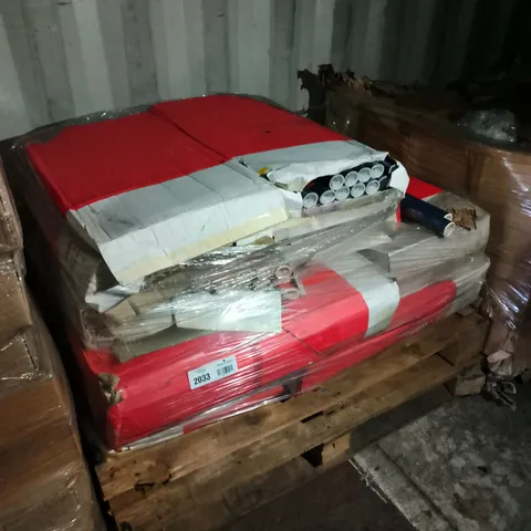 PALLET OF ASSORTED GREETING CARDS FOR VARIOUS SOCIAL OCCASIONS