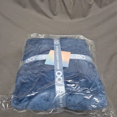 SEALED OODIE OVERSIZED HOODED BLANKET - BLUE